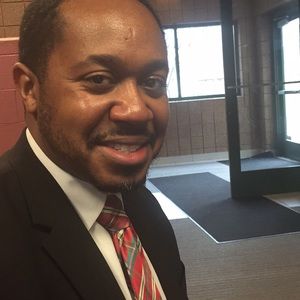 Meet your Posher, Byron e.